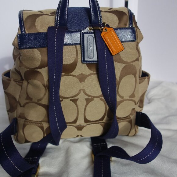 COACH Signature Stripe backpack navy/khaki like new F21928 with bonus wallet - Picture 4 of 16